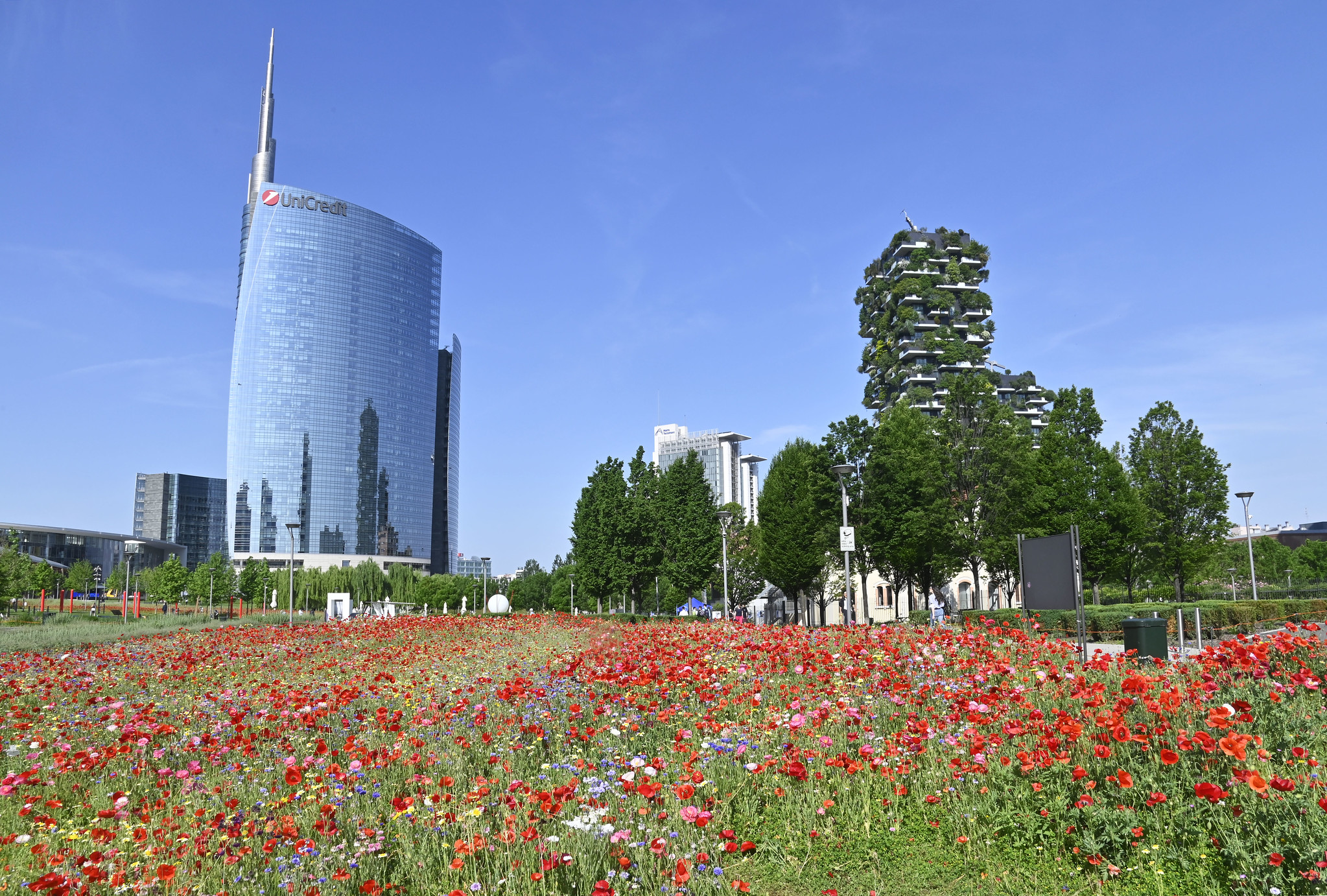 caro-vita-a-milano-come-alzare-gli-stipendi-dei-lavoratori-cisl-milano