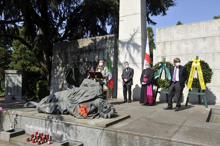 Campo della Gloria 25 Aprile 2020 (foto Comune Milano)