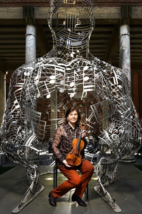 Virginia Villa (Museo del violino - Cremona)na_51912372421_o