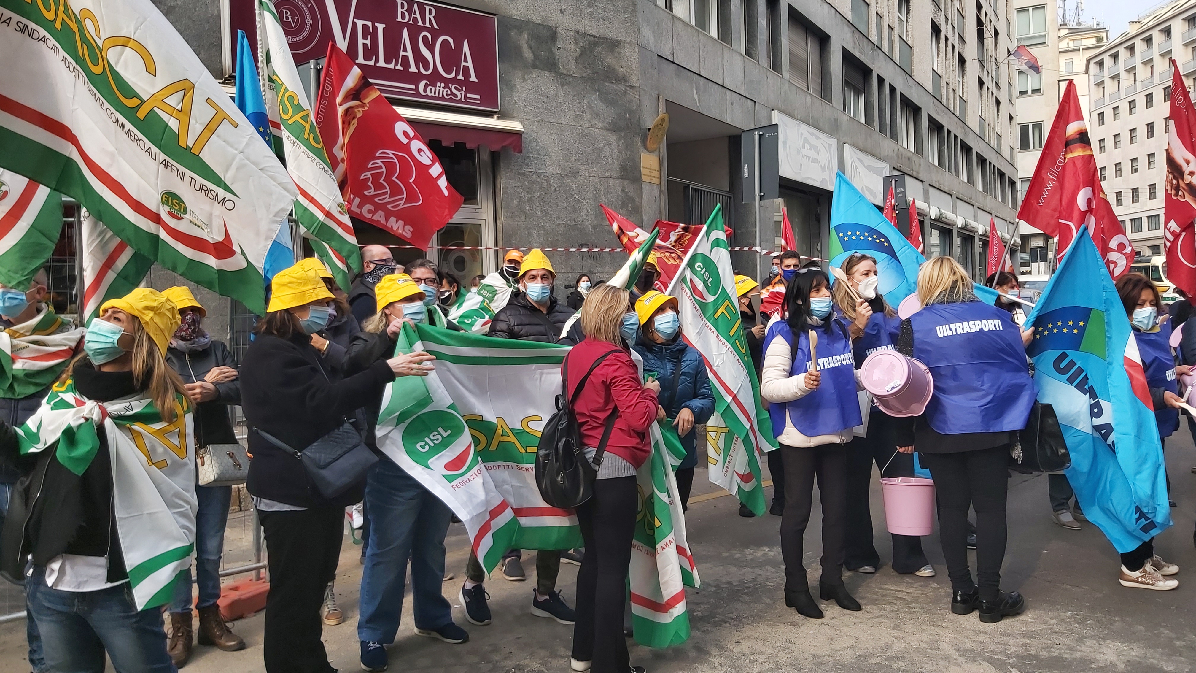 Il presidio ad ottobre a Milano