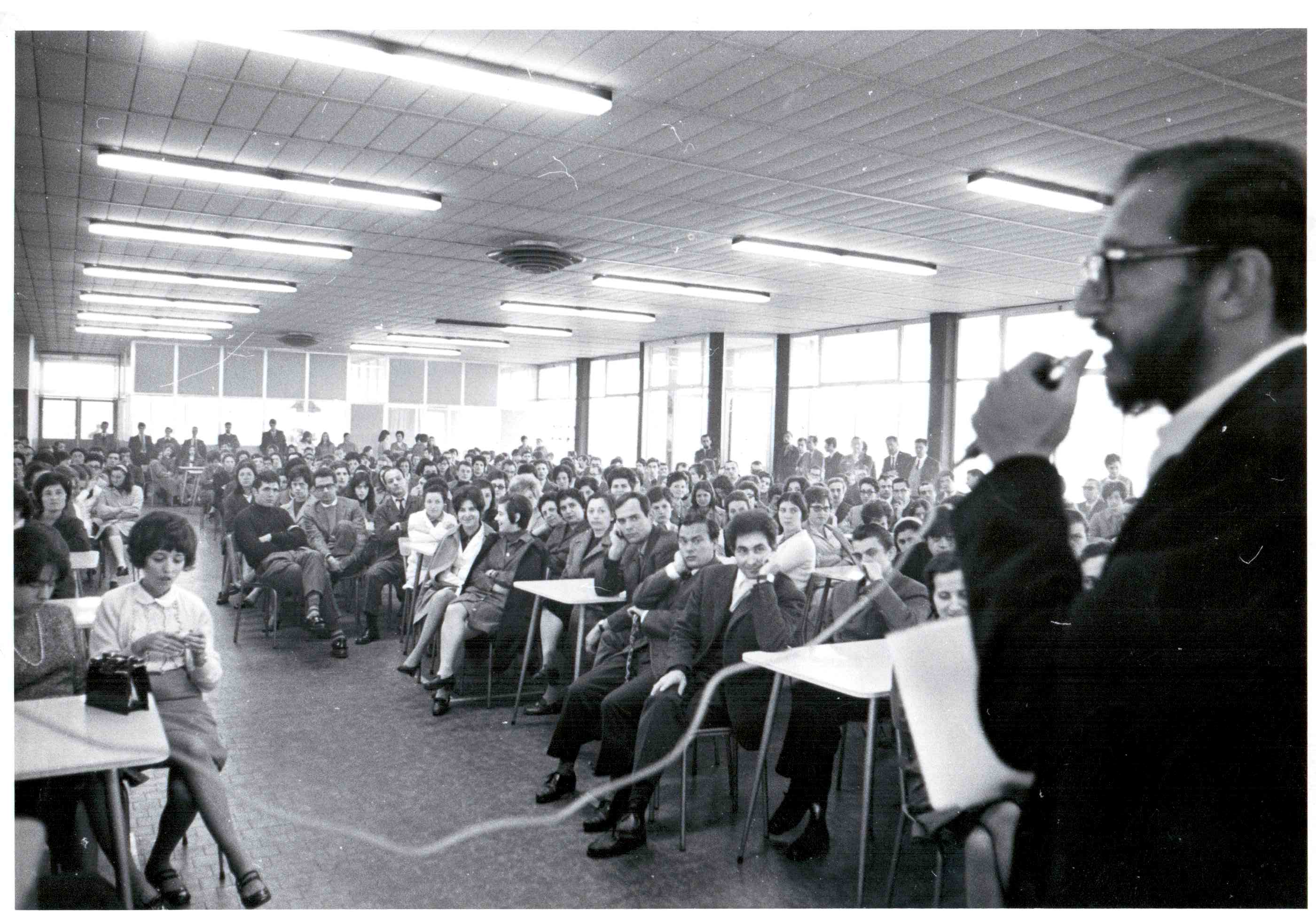 Una assemblea di fabbrica (Foto Angela Vimercati)